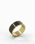 טבעת Alpha מזהב 14 קראט בעיצוב יוניסקס מודרני עם פסי אמייל שחור דקים וסימטריים