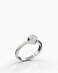 טבעת היילי זהב לבן 14 קראט בעיצוב סוליטייר קלאסי ויוקרתי