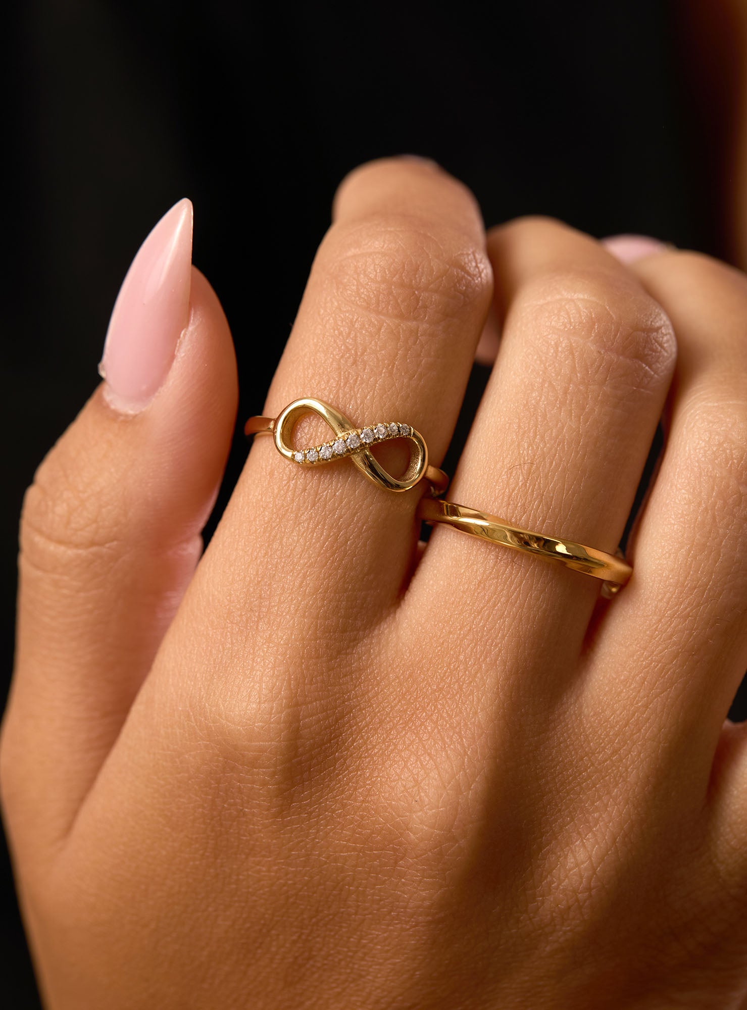 טבעת Eden יהלומים על היד – תכשיט 