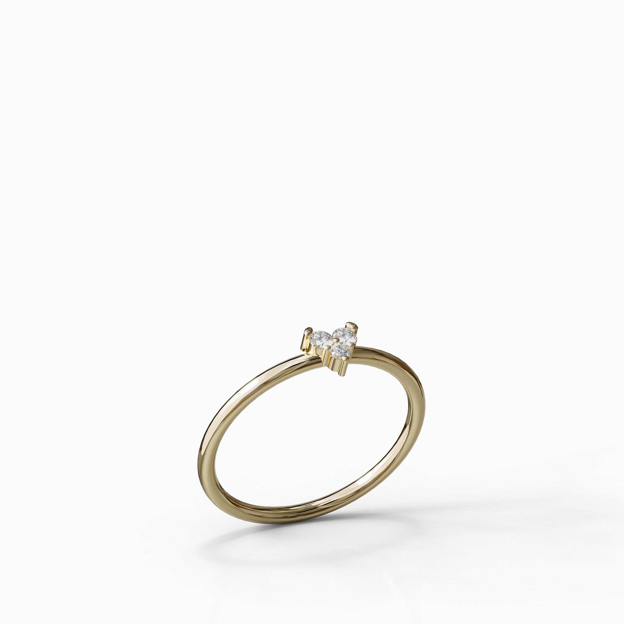 טבעת Emily מזהב צהוב בשיבוץ 3 יהלומים טבעיים בצורת לב