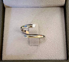 Load image into Gallery viewer, טבעת דגם Nikka
