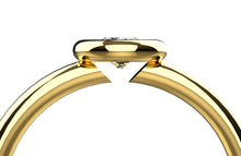 Load image into Gallery viewer, טבעת סוליטייר מזהב בשיבוץ יהלום
